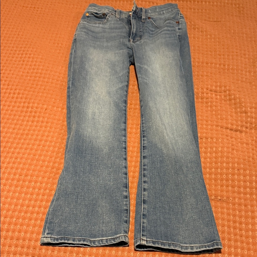 Madewell mid-rise kick out jeans